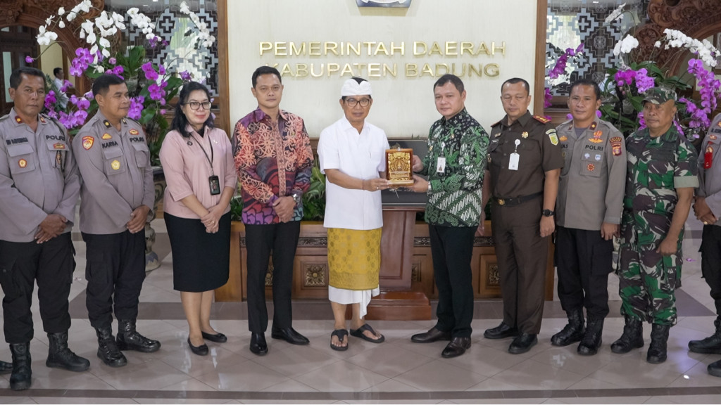 Sekda Adi Arnawa Terima Kunker Forkopimda Kabupaten Paser, Kaltim